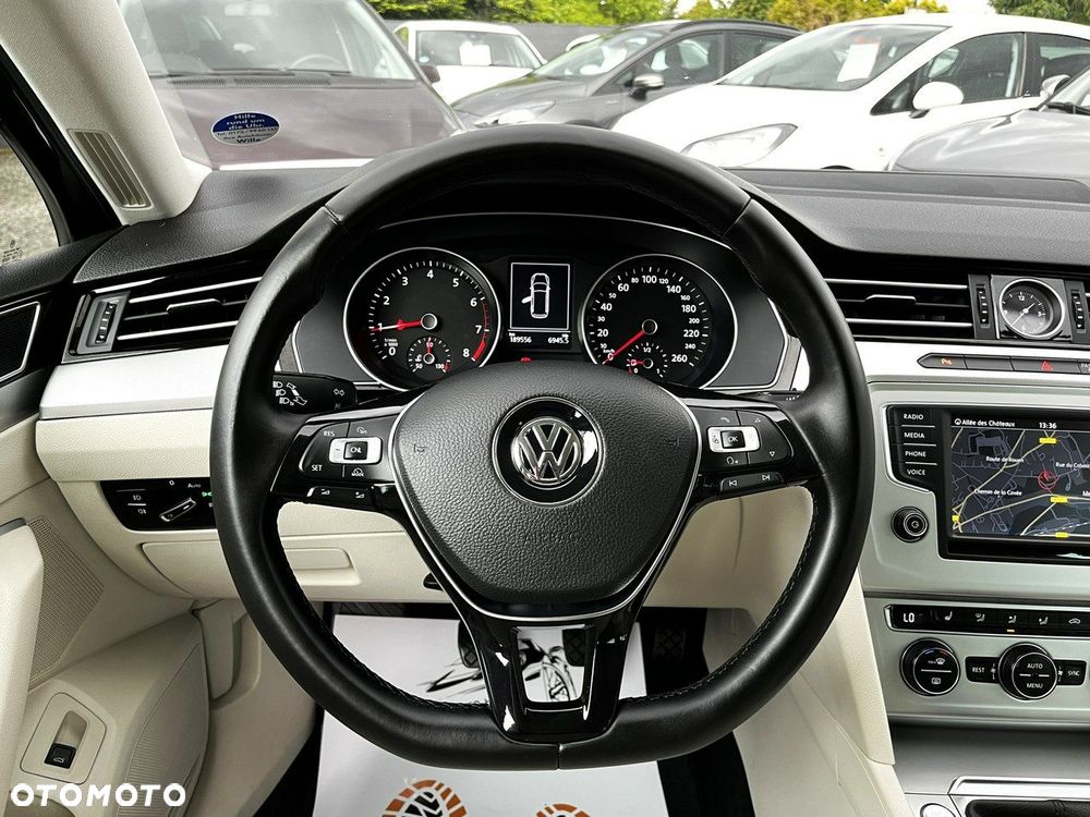 Volkswagen Passat Variant - 20