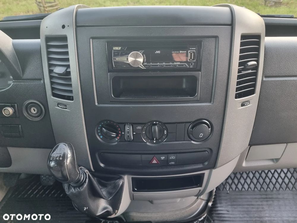 Volkswagen Crafter - 17