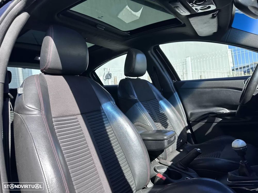 Alfa Romeo Giulietta 1.6 JTDM Distinctive - 26