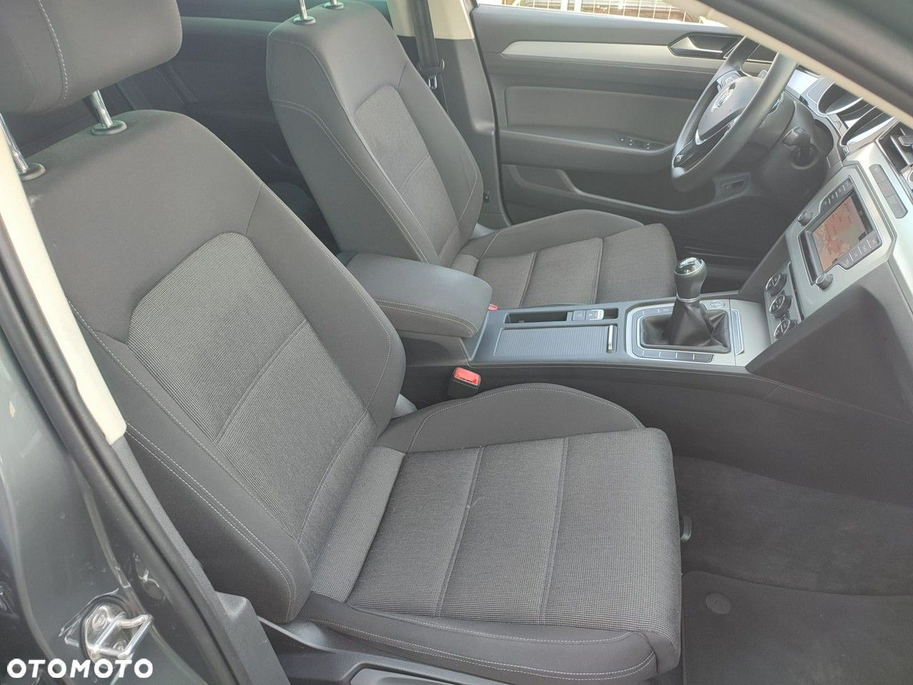 Volkswagen Passat 1.8 TSI BMT Comfortline - 21