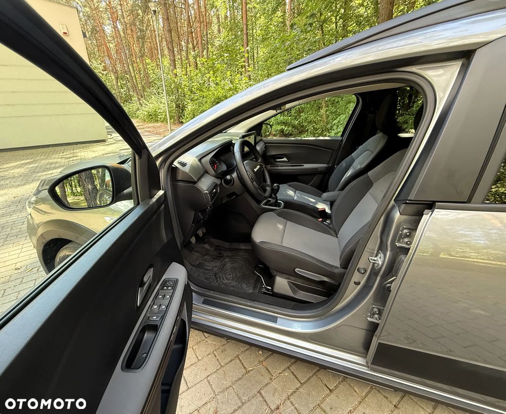 Dacia Jogger 1.0 TCe 110 Extreme 7os - 16