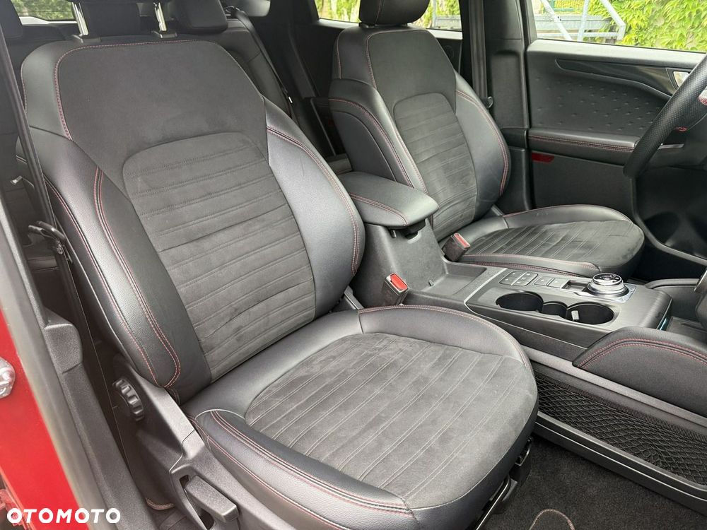 Ford Kuga - 10