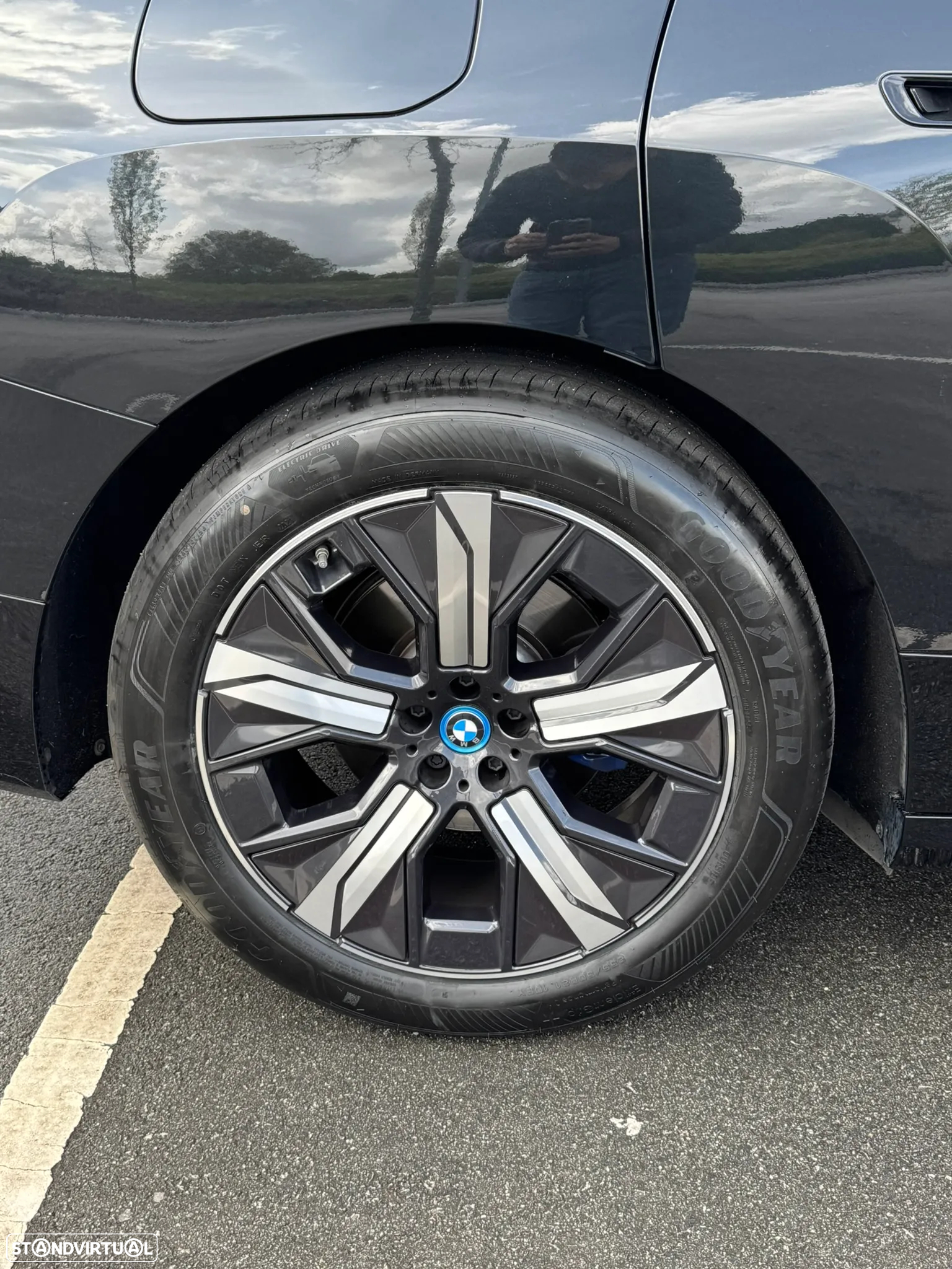 BMW iX xDrive 40 Pack Desportivo - 22