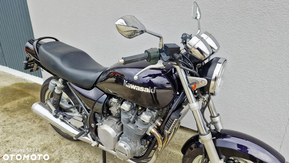 Kawasaki Zephyr - 10