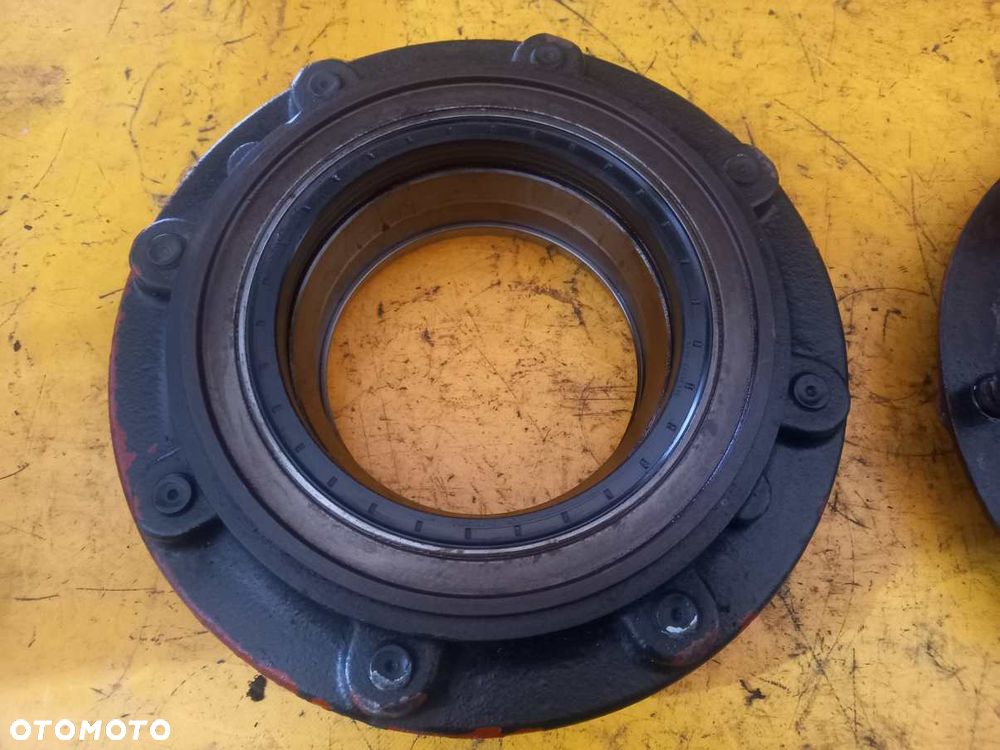Piasta przedniego mostu 10912 Deutz Fahr Agrotron 620 TTV - 2