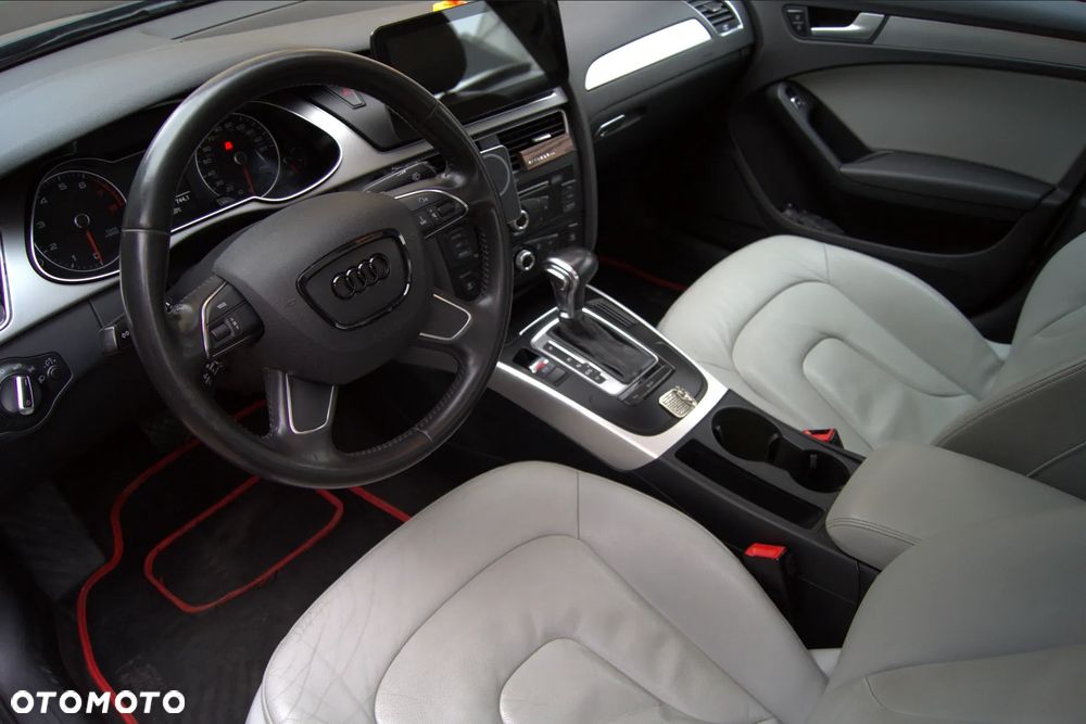 Audi A4 Limousine - 12