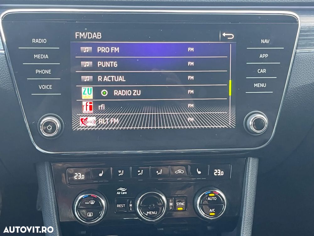 Skoda Superb 2.0 TDI DSG Style - 23