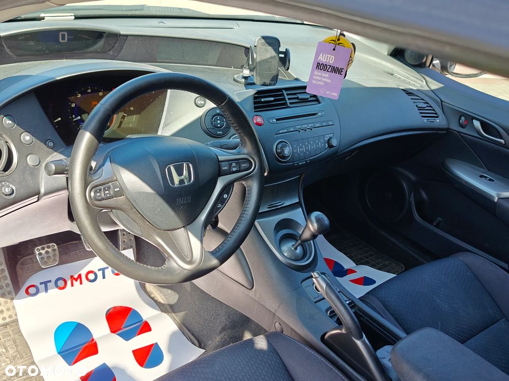 Honda Civic 1.8 Sport - 18