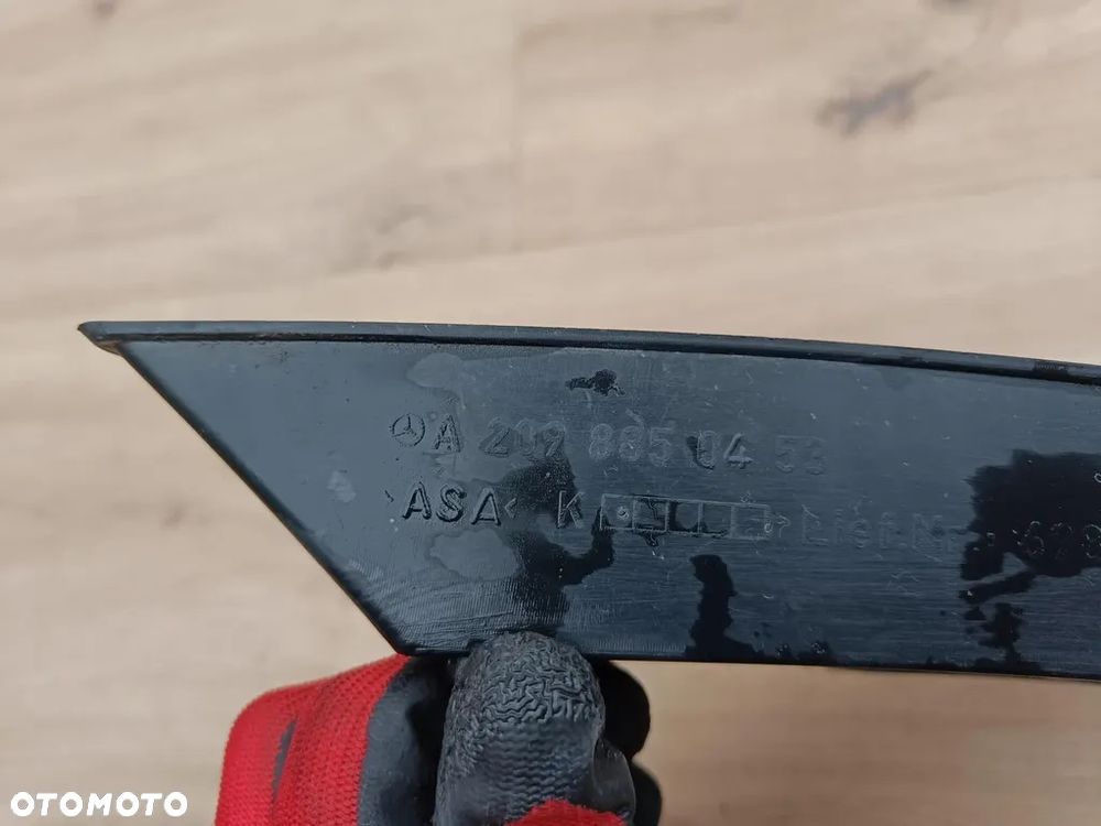 MERCEDES W209 CLK AMG KRATKA zderzaka prawa A2098850453 - 10