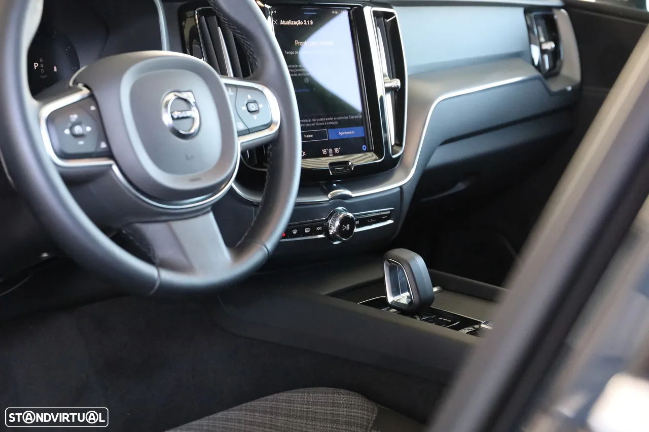 Volvo XC 60 2.0 B4 Core - 14