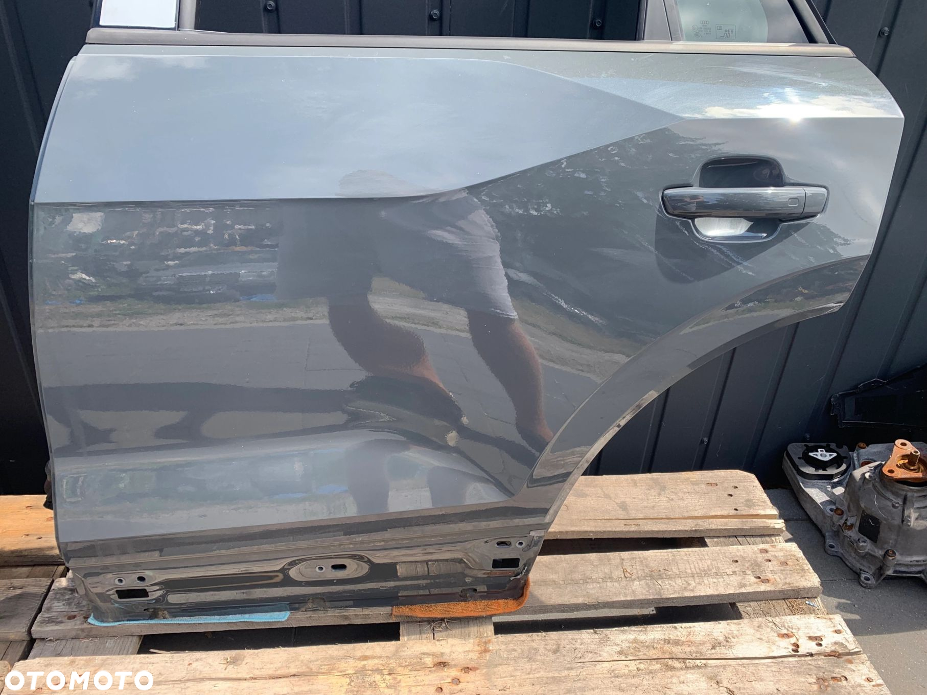 DRZWI LEWA STRONA PRZÓD TYŁ AUDI Q2 81A G3 NONOGRAU METALLIC - 3