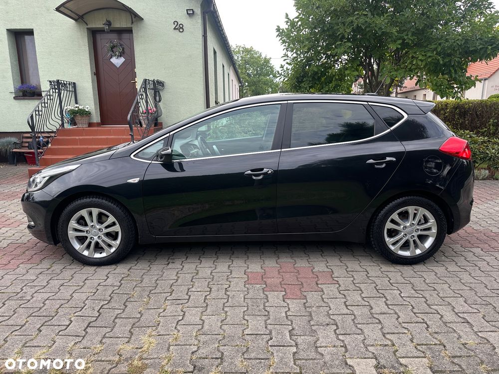 Kia Ceed 1.4 CVVT Dream-Team Edition - 2