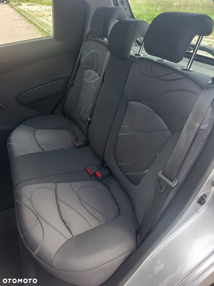 Chevrolet Spark 1.0 Base+ - 21