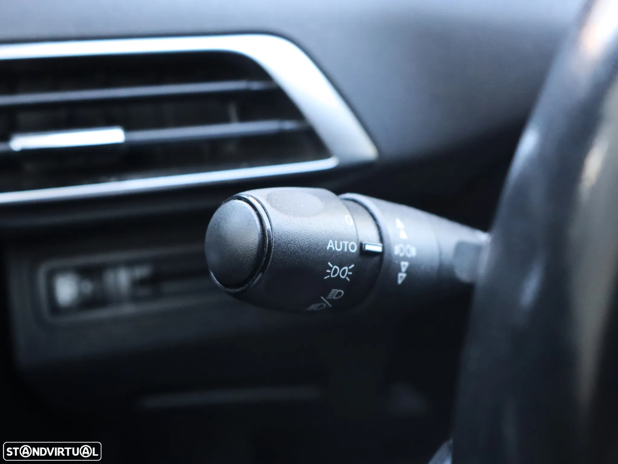 Peugeot 3008 1.5 BlueHDi Allure EAT8 - 12