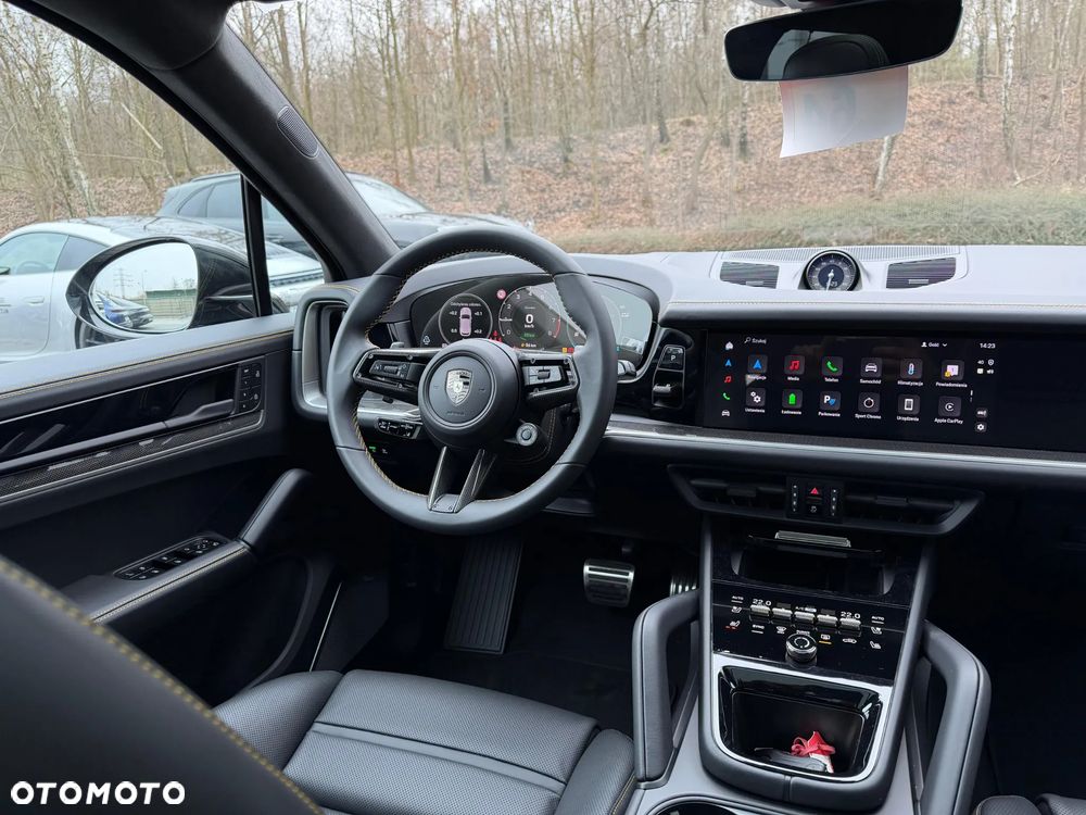 Porsche Cayenne - 30