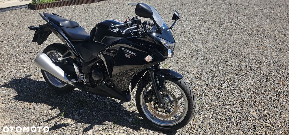 Honda CBR - 38
