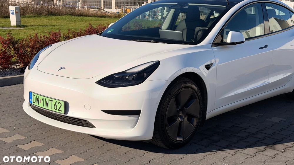 Tesla Model 3 Standard Reichweite Plus Hinterradantrieb - 28