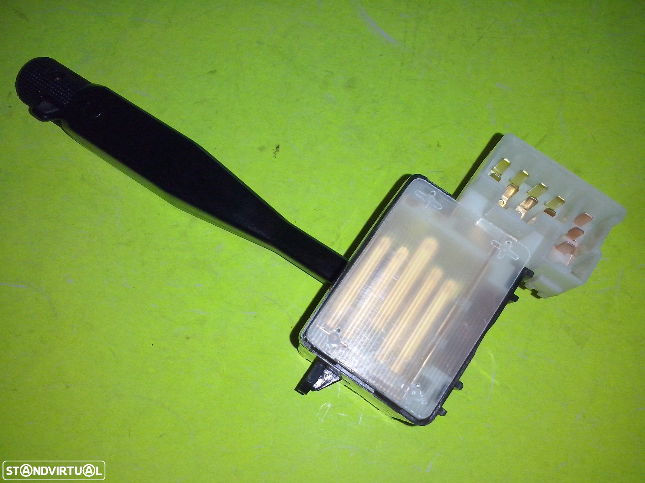 Manete / interruptor luzes Nissan Pickup D21 e Terrano I (NOVO) - 2