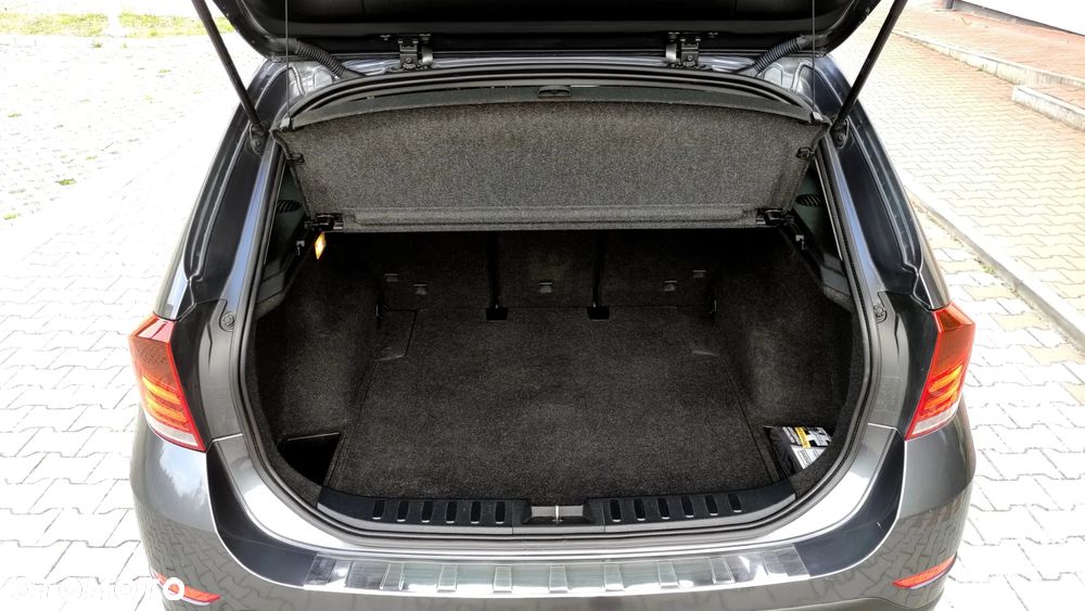 BMW X1 xDrive18d - 27