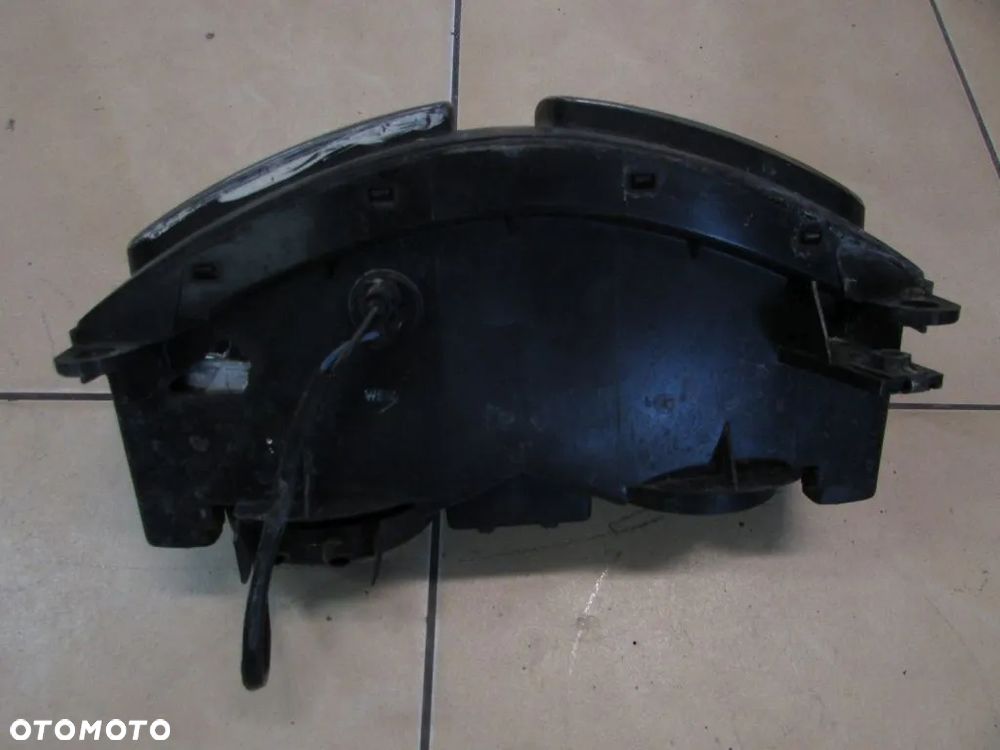 YAMAHA FZS 600 FAZER 98-02 lampa przód - 2