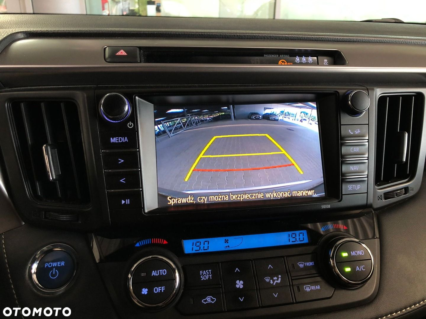 Toyota RAV4 - 18