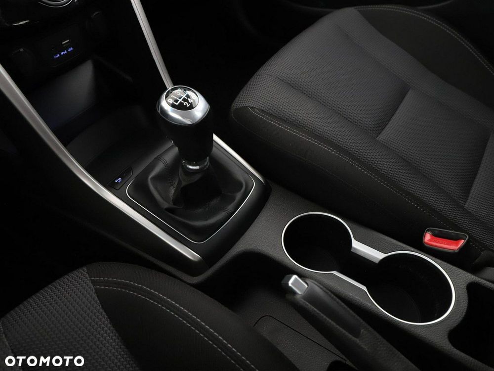 Hyundai i30 blue 1.6 CRDi Trend - 29