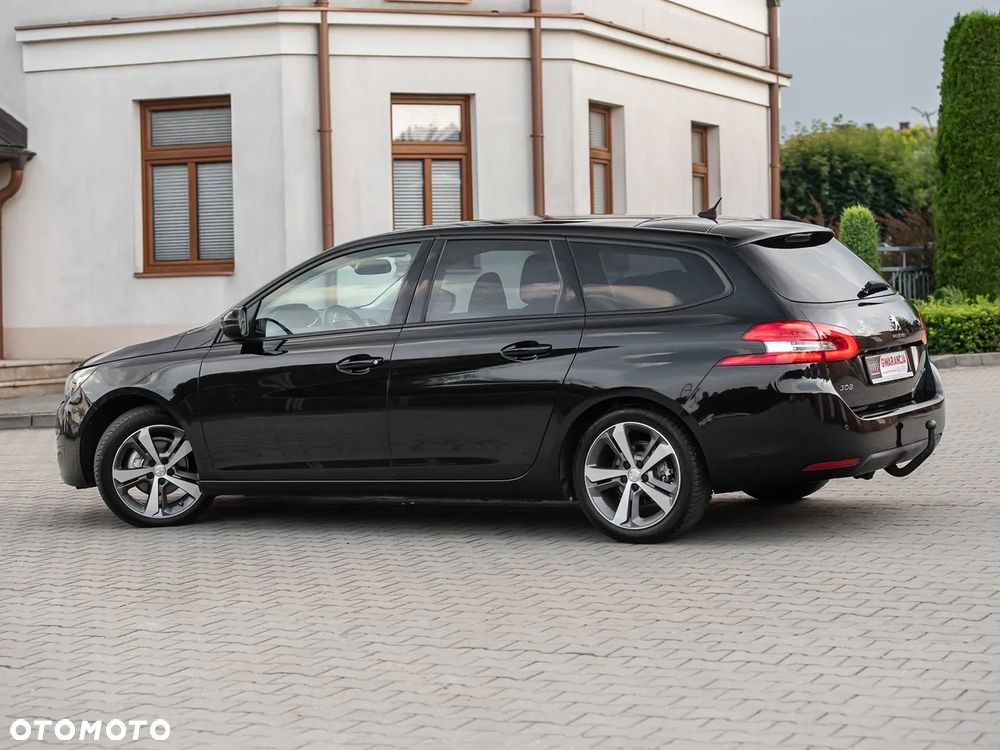 Peugeot 308 1.2 PureTech Allure S&S - 10