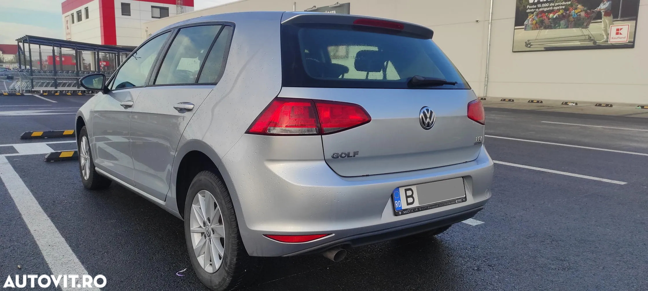 Volkswagen Golf 1.6 TDI DPF BMT Comfortline - 3