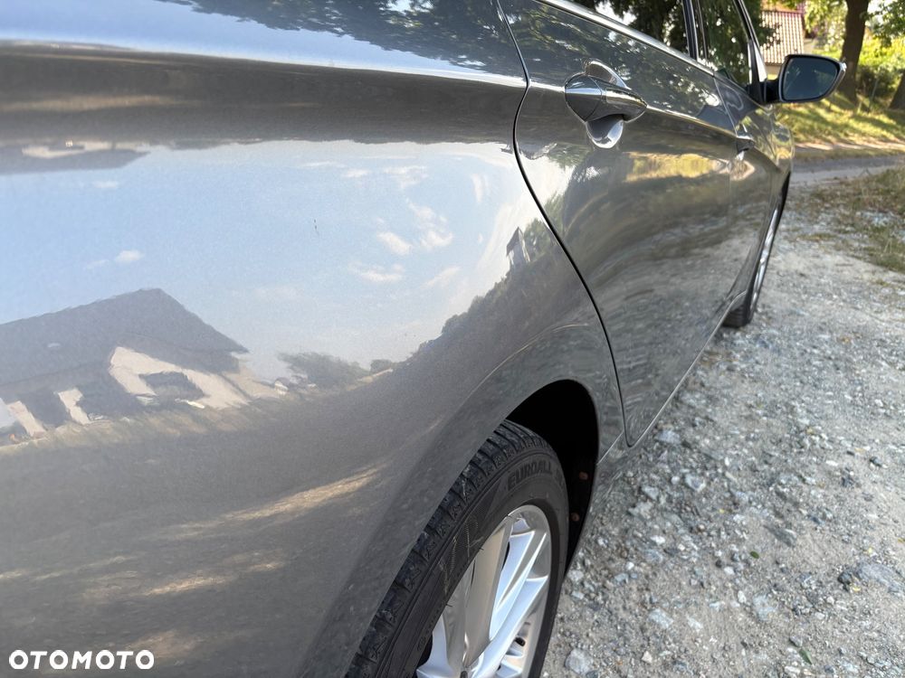 Hyundai i40 Kombi 2.0 Premium - 13