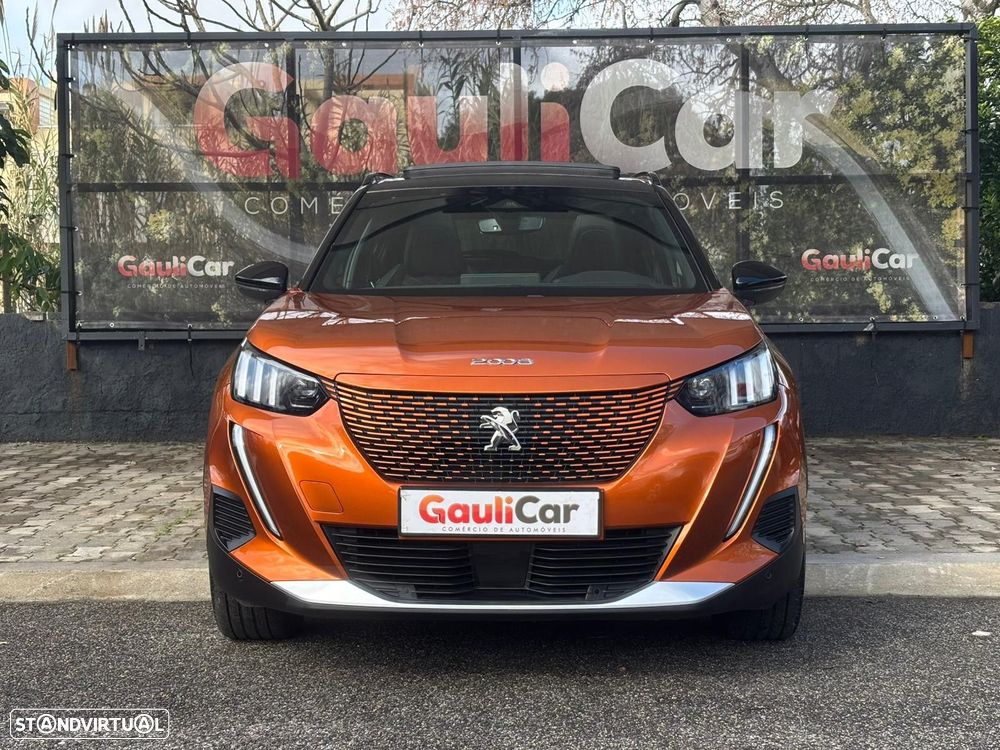 Peugeot e-2008 50 kWh GT - 2