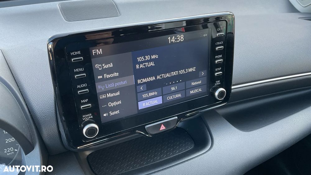 Toyota Yaris 1.5 L Dynamic - 23