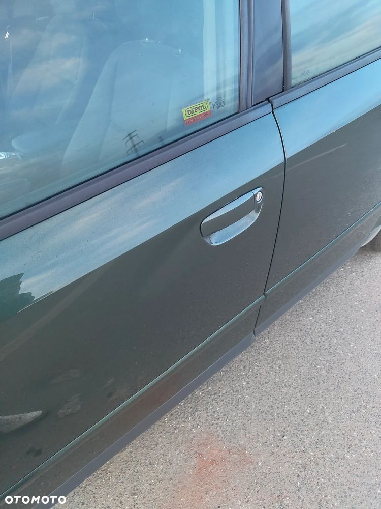 Audi A4 Avant - 4
