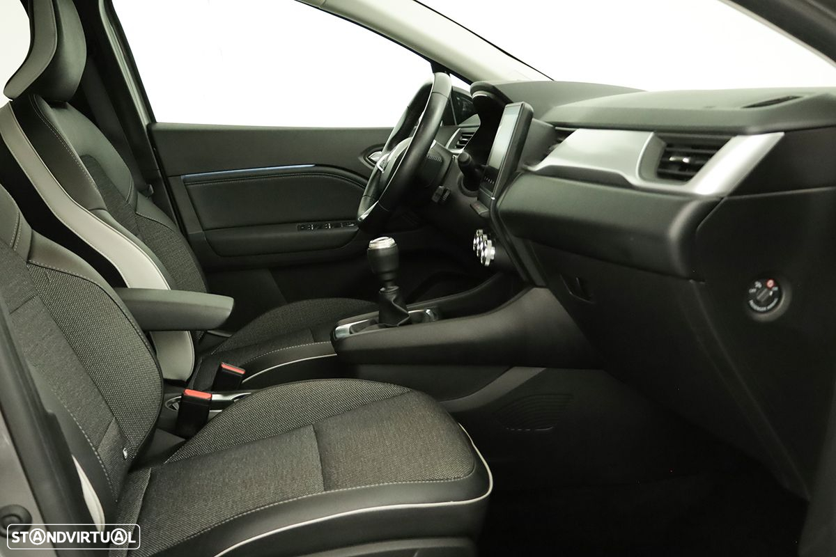 Renault Captur 1.0 TCe Techno Bi-Fuel - 23