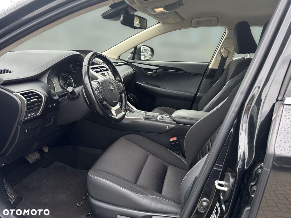 Lexus NX 300h Business Edition AWD - 10