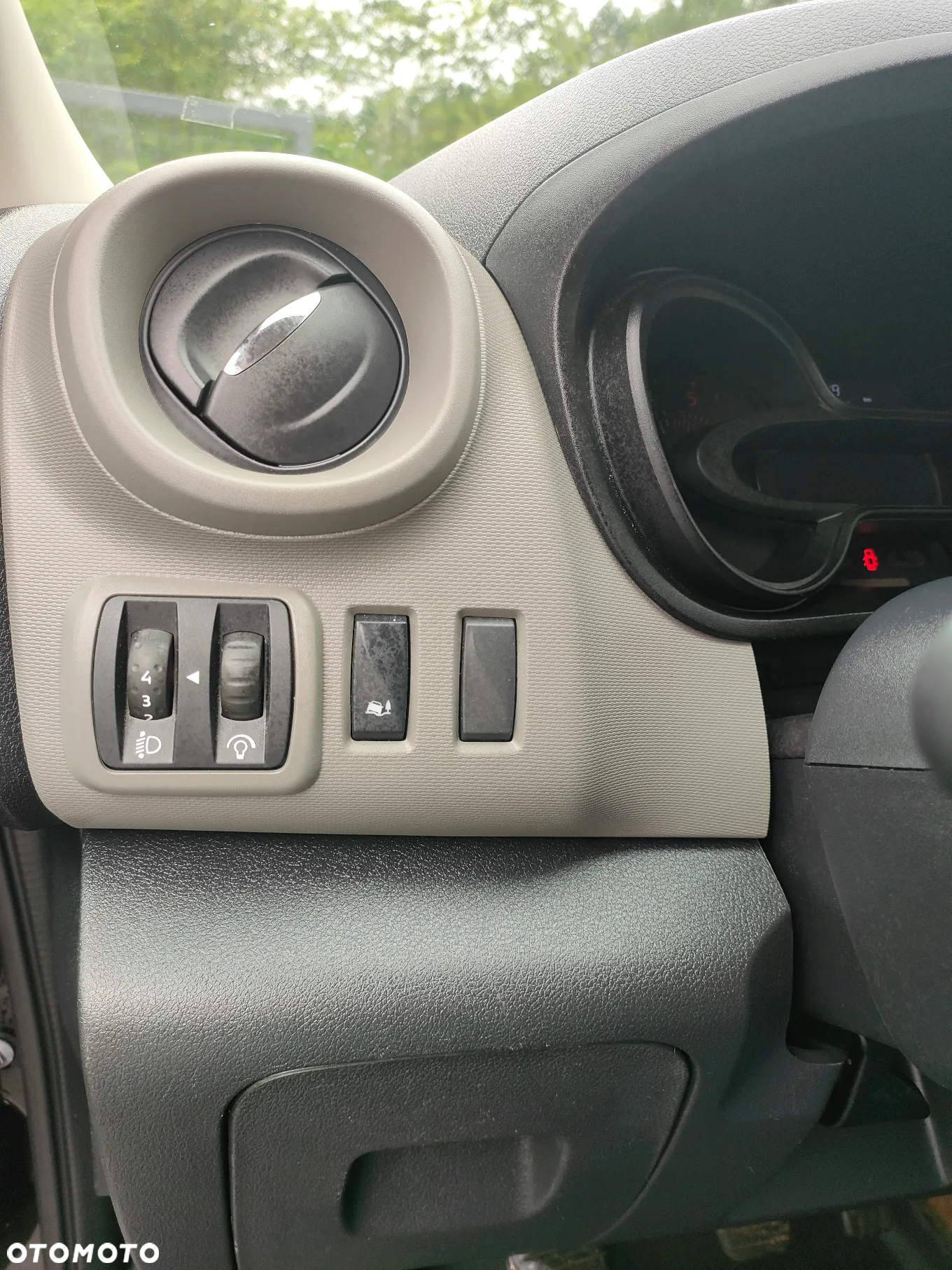 Renault TRAFIC 2019r 1,6 DCI 125KM L2H1 LONG EURO VI DUBEL DRZWI - 19