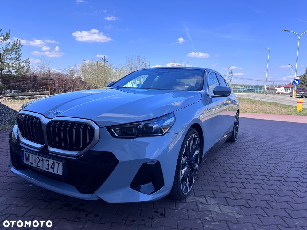 BMW Seria 5 520d xDrive mHEV - 1