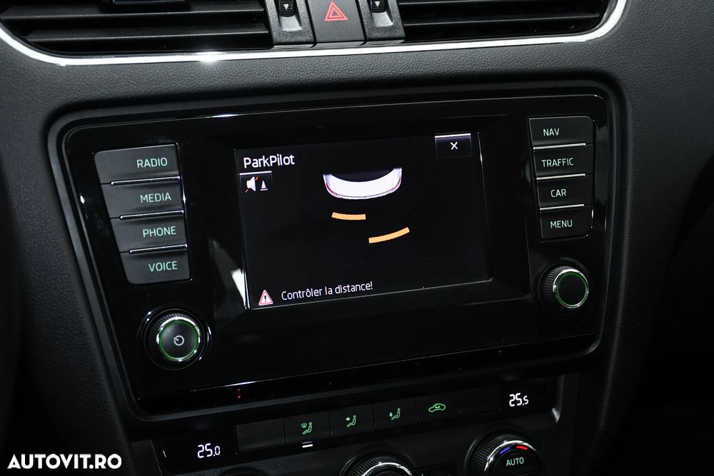 Skoda Octavia 1.6 TDI Business - 18