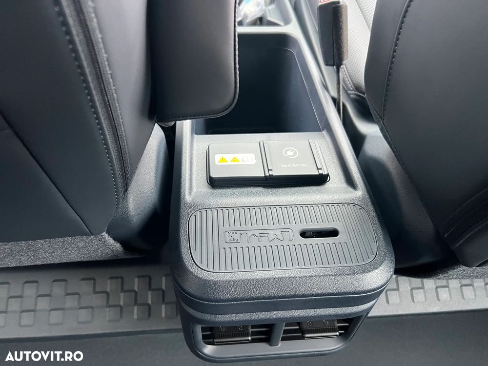 Kia PV5 Passenger - 18