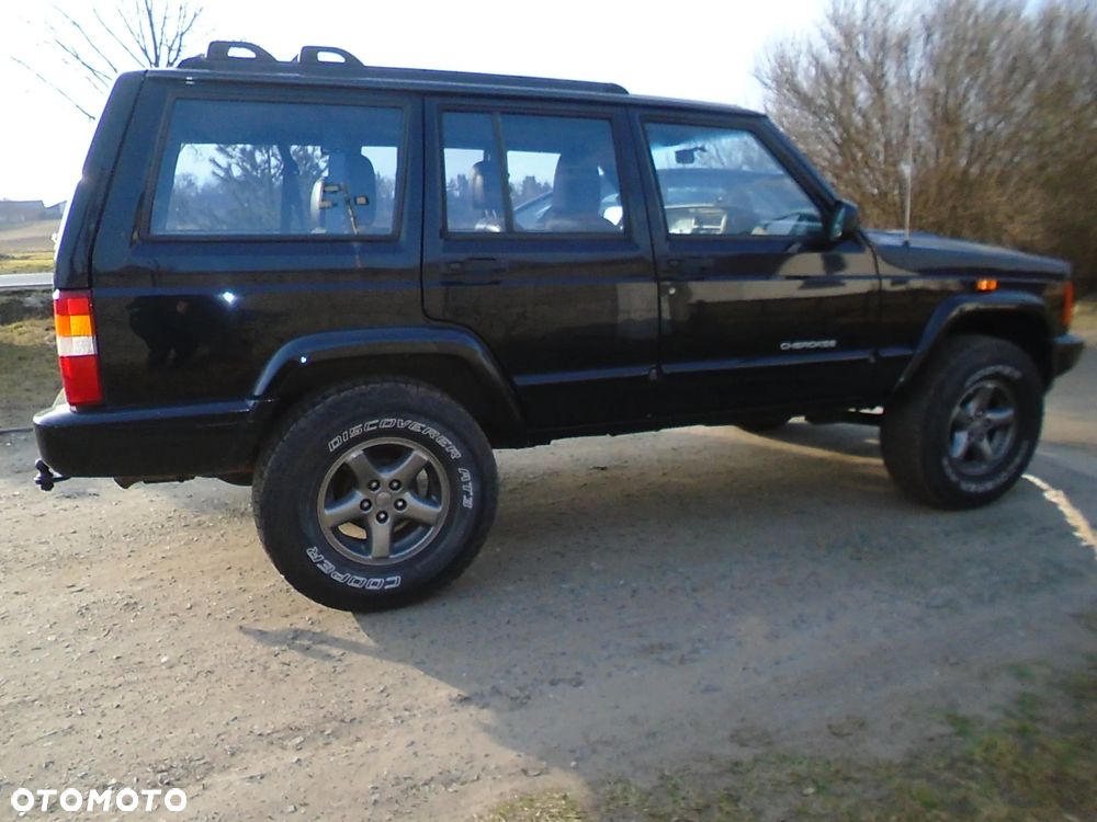 Jeep Cherokee - 6