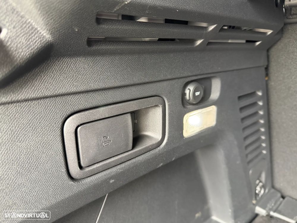 Peugeot 3008 1.6 BlueHDi Allure EAT6 - 56