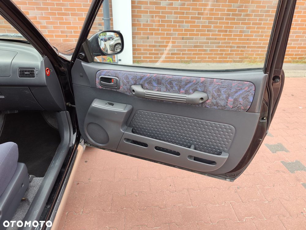 Toyota RAV4 2.0 Special - 19