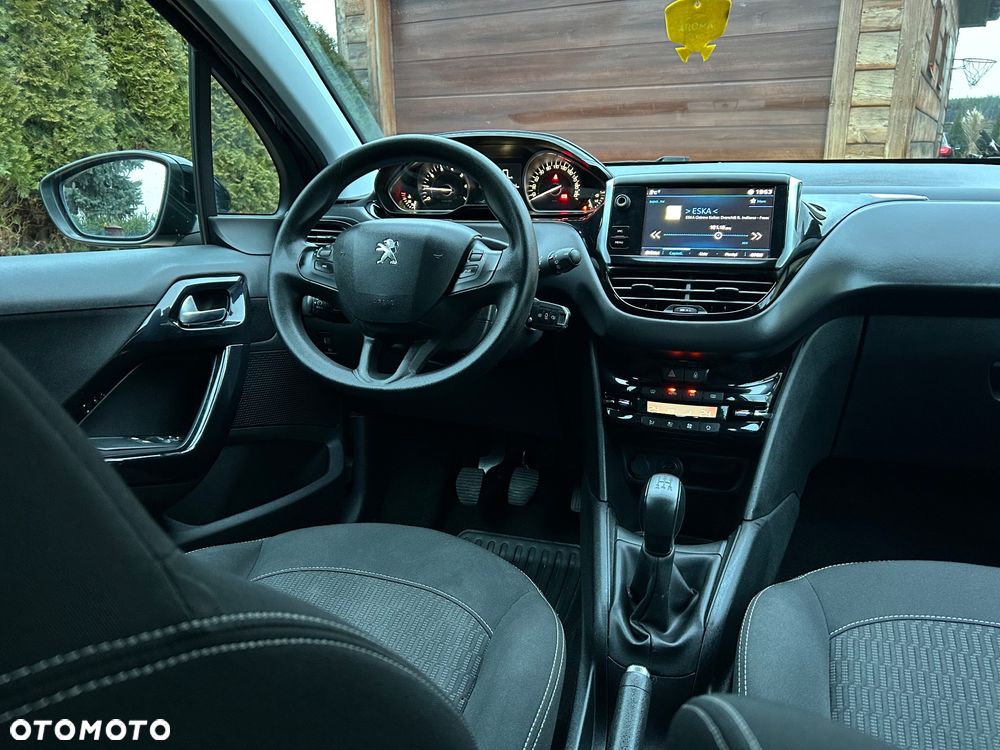 Peugeot 208 1.2 PureTech Allure - 13