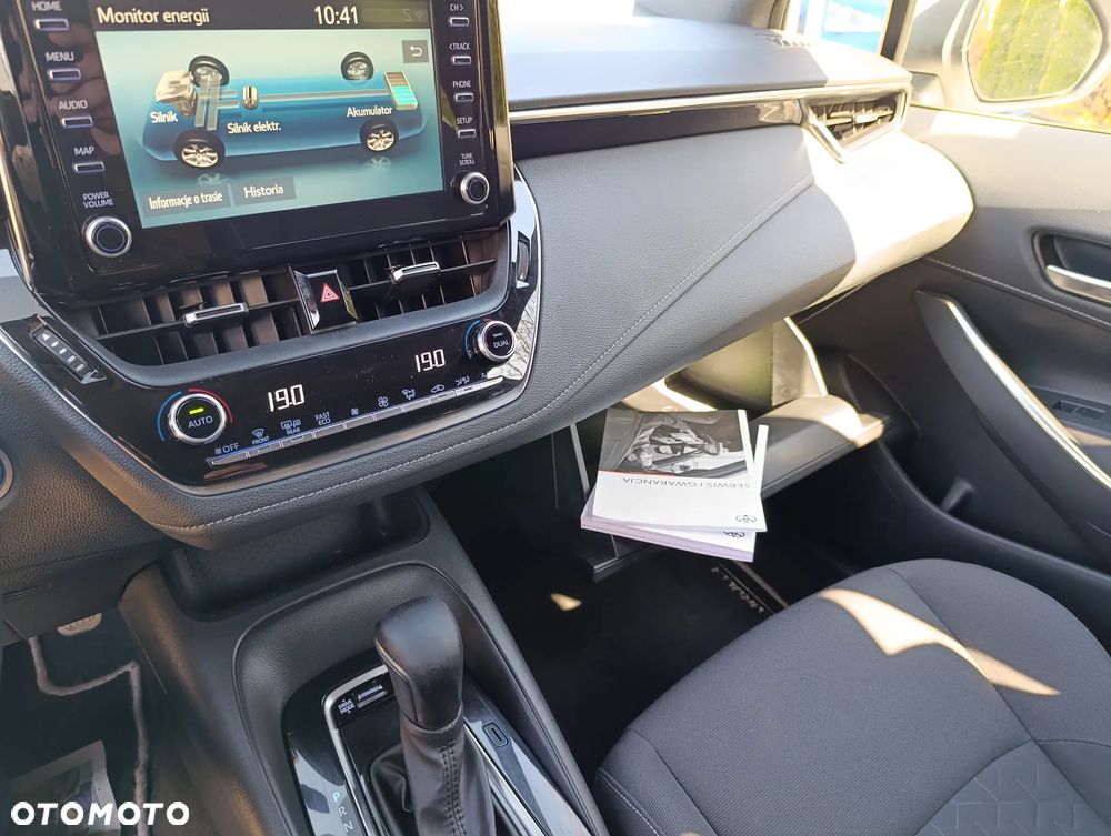Toyota Corolla 1.8 Hybrid Comfort - 18