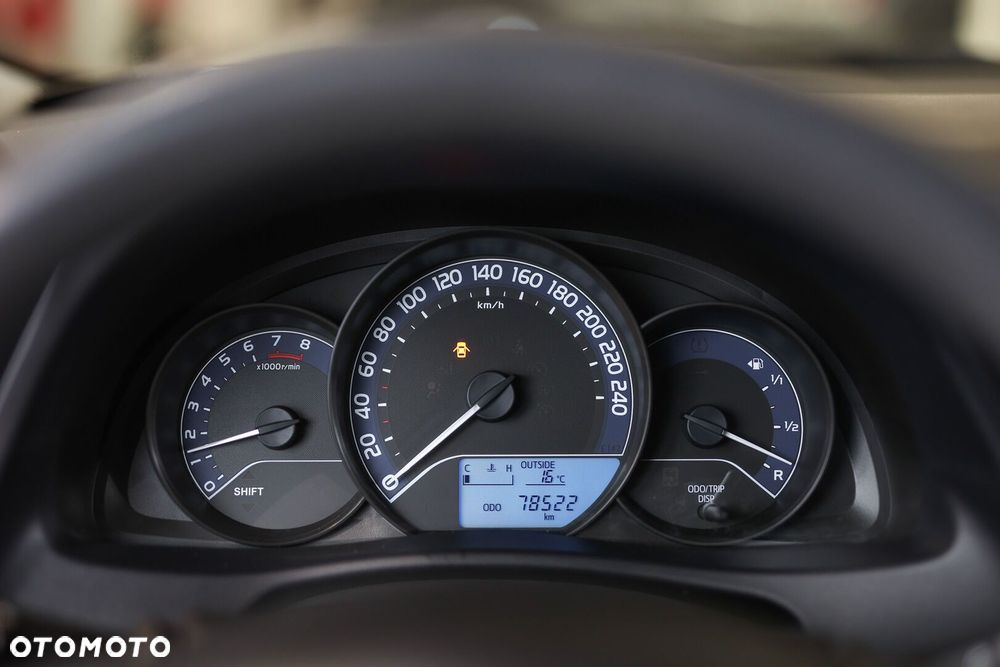 Toyota Auris - 36