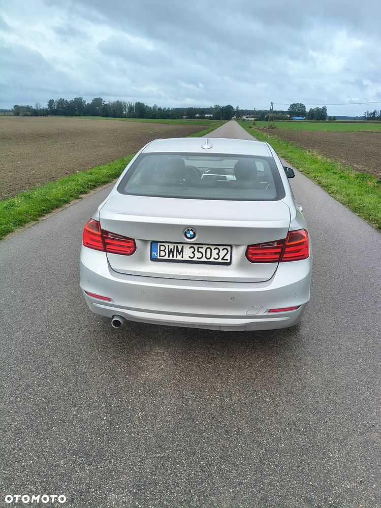 BMW Seria 3 320d xDrive - 3