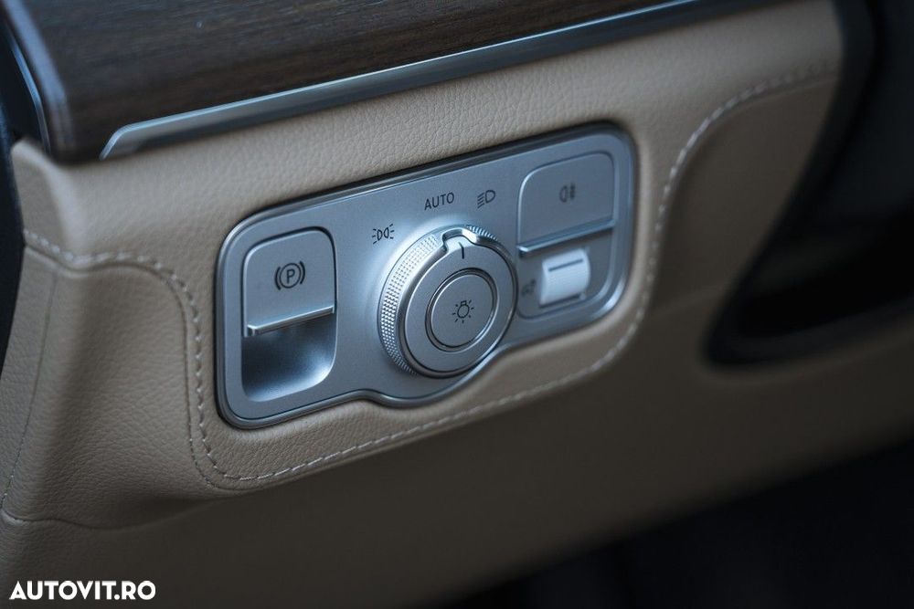 Mercedes-Benz GLE - 33