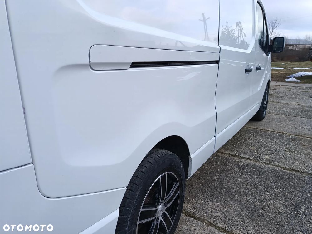 Opel Vivaro LONG L2H1 1.6 diesel 125kM 2019rok 155tyś.km EURO 6! AUTO W PEŁNI SPRAWNE, NIE WYMAGA WKŁADU FINANSOWEGO!!!SPROWADZONY ZE SZWECJI- ZAREJESTROWANY! - 20