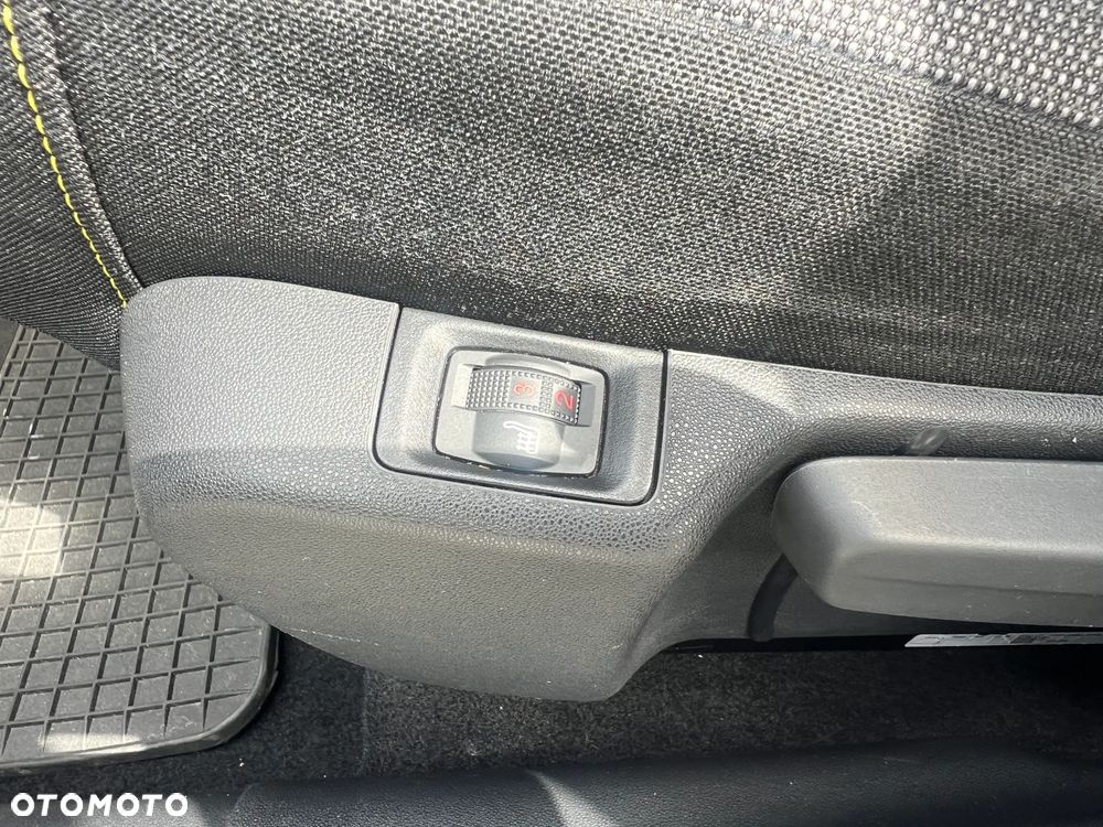Citroën C3 1.2 PureTech Shine - 10