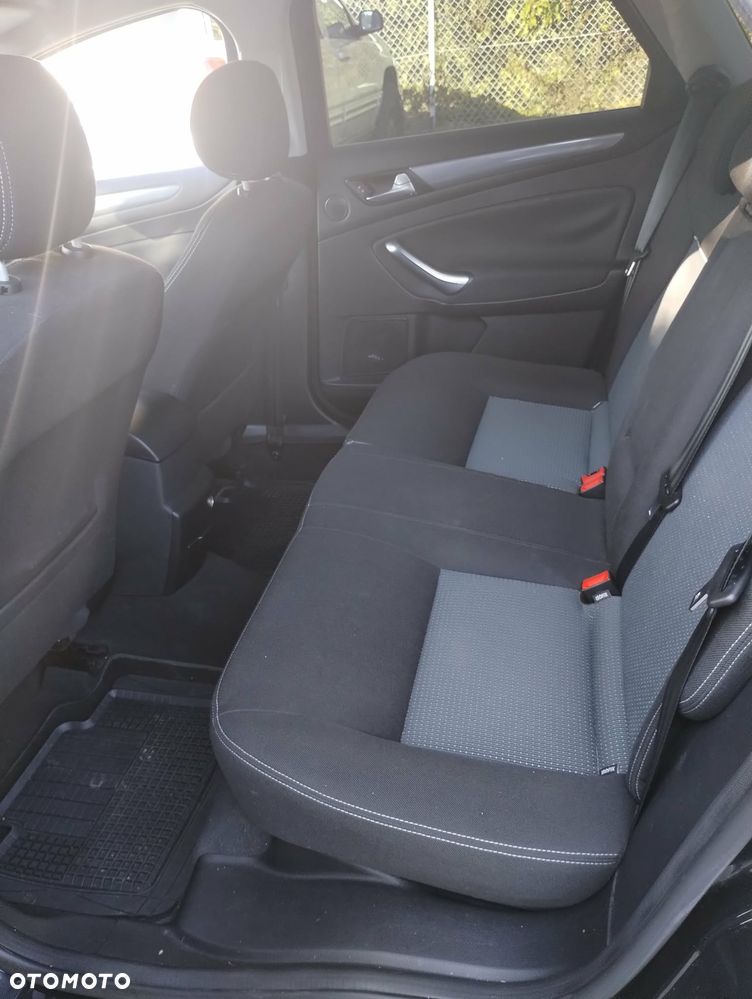 Ford Mondeo 1.6 TDCi Titanium - 11