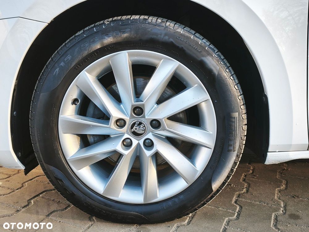 Skoda Superb 2.0 TDI SCR 4x4 Ambition DSG - 37